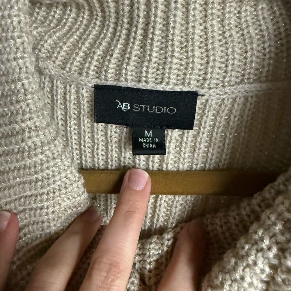 AB Studio | Tan and Gold Sweater | M - Picture 5 of 11